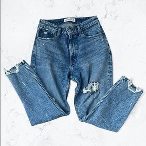 Abercrombie&Fitch CURVE LOVE High Rise Mom Jean Med Lt Ripped Wash 90s Sz 26/2
